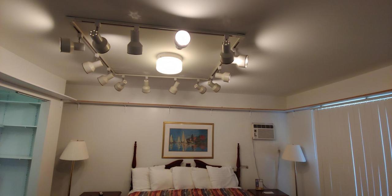 Sunrise Beach Motel Mackinaw City Esterno foto