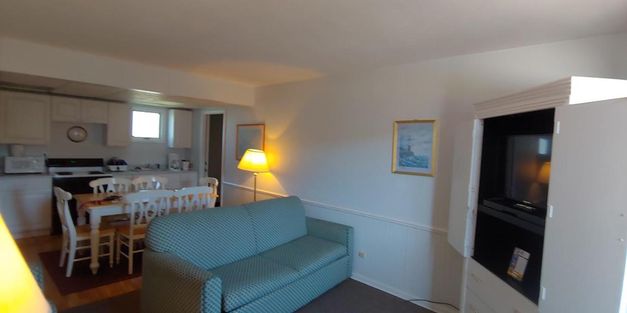 Sunrise Beach Motel Mackinaw City Esterno foto