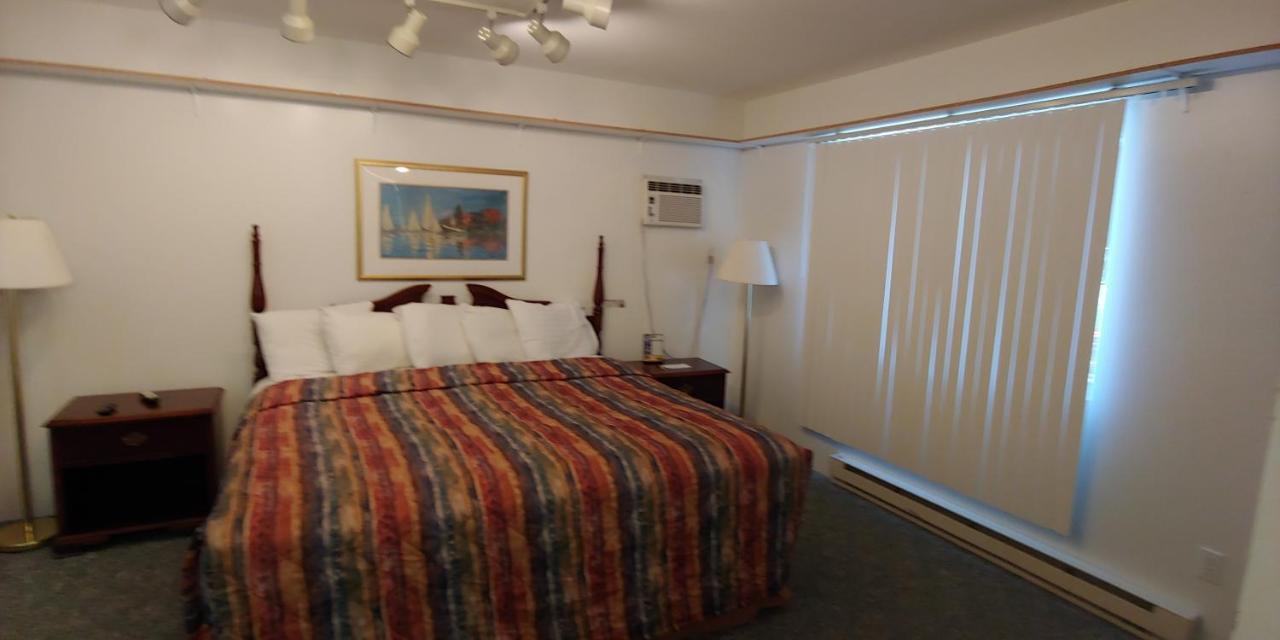 Sunrise Beach Motel Mackinaw City Esterno foto